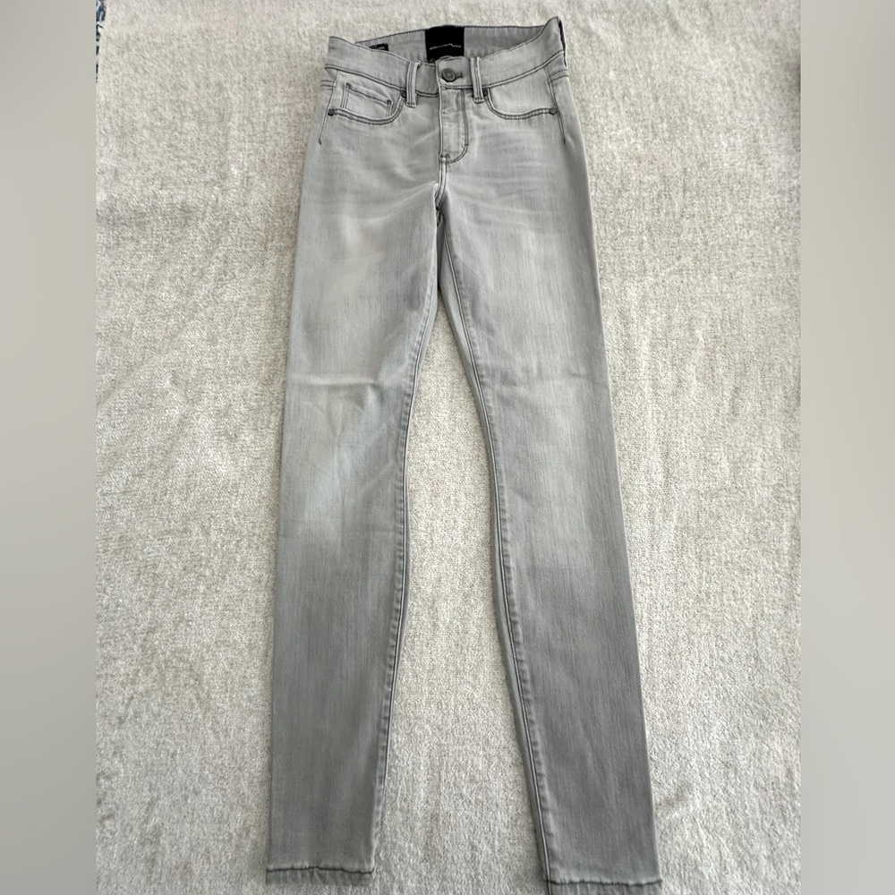 WHBM NWT Grey High Rise Denim Legging! 😊